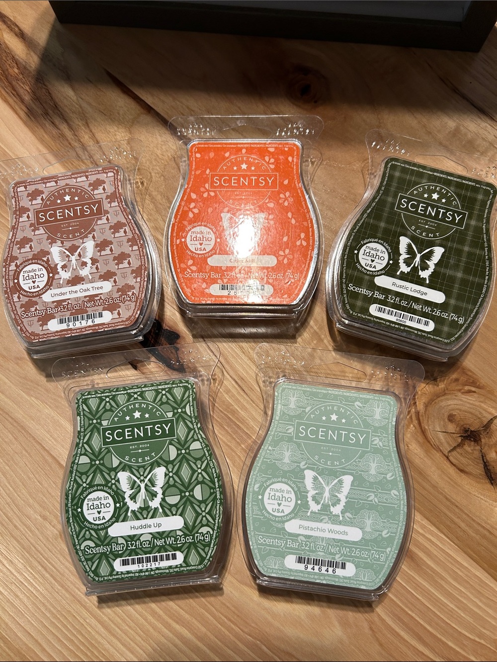 Scentsy Wax Bar lot of 5- Huddle Up, Cider Mill, Pistachio Woods, Rustic lodge